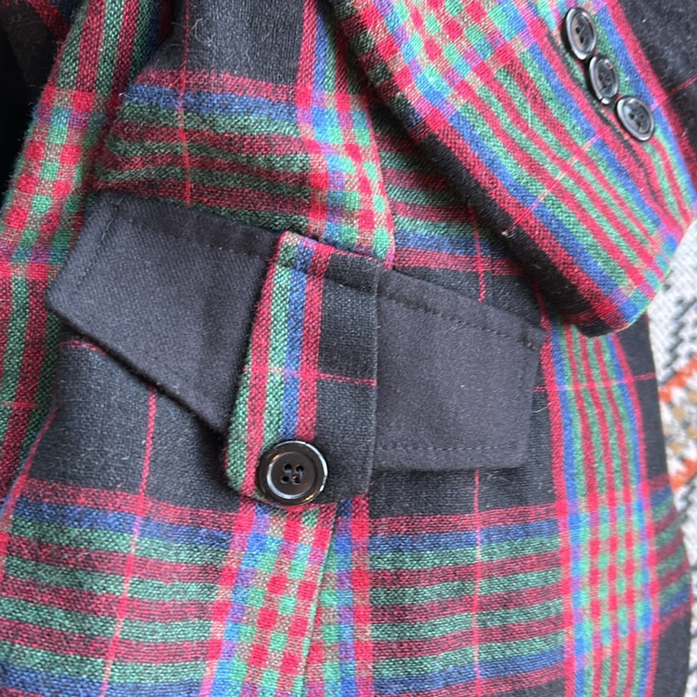 Vintage Plaid Blazer w/ cute details
